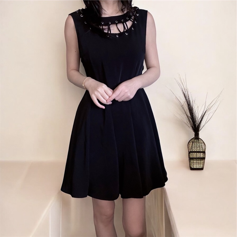 ❗SOLD❗Elegant Black Sleeveless Dress